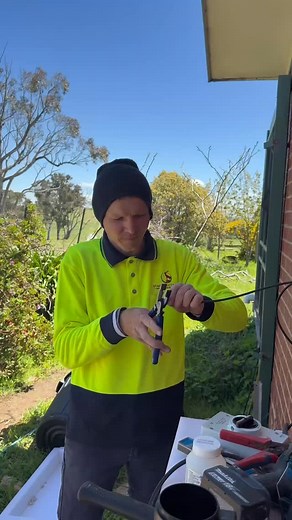 How long do solar panels ACTUALLY last? 👀 #solarpanels #battery #electrician #solar #sparky | Stag Electrical - Solar & Refrigeration