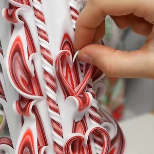 740K views · 658 reactions | Happy Valentine's Day! These candles are melting our hearts <3 For more: https://www.youtube.com/DIMSITV | Crafty | Facebook