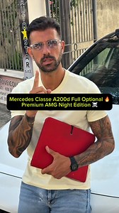 Mercedes Classe A 200d 💎 Qui non si parla solo di un’auto, ma di qualità che si sente in ogni dettaglio. Linee aggressive, comfort premium e quel tocco che ti fa capire che non stai guidando una semplice macchina… ma una storia di emozioni su quattro ruote. Chi sceglie Classe A sceglie di alzare l’asticella. 🚀 Non pensarci troppo… Solo per numeri uno, si volaaa✈️ • • #mercedes #mercedesbenz #mercedesamg #mercedesclassea #amg #mercedesclasseaamg #auto #autostar #sicilia #messina #barcellonapozz