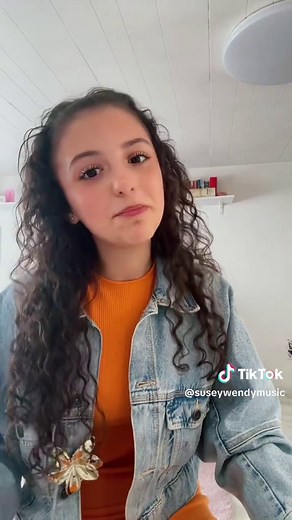 10,000 Followers Celebration on The Voice Kids
