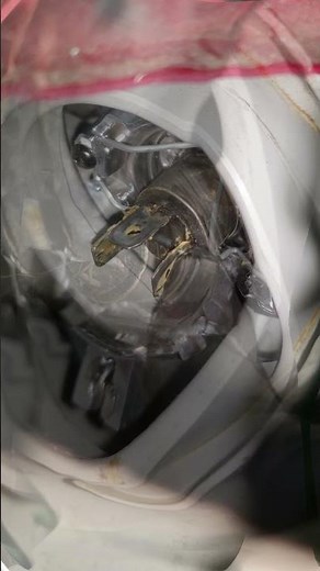 How to Replace a Headlight Bulb Toyota Yaris H4 Bulb #Shorts