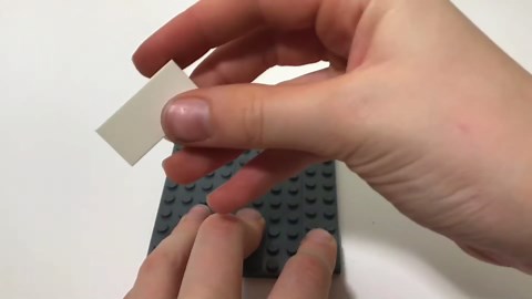 Build a Lockable LEGO Safe With Color Coding