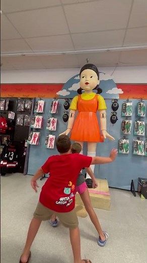 Spirit Halloween Animatronics – Tampa Opening Day Walkthrough