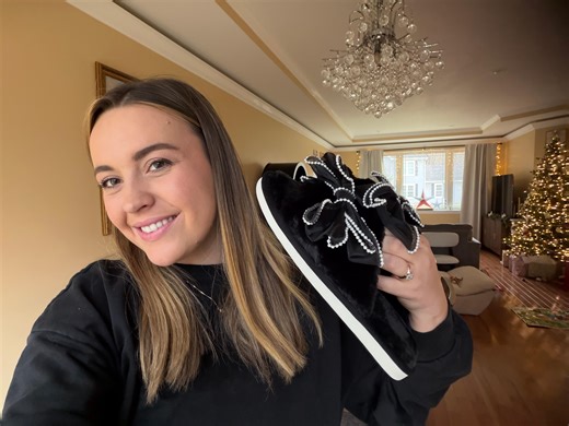 Watch How comfortable are these slippers? Worth it?? on Amazon Live