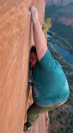 He Planned This Fall 😃 Epic Fail No Rope Solo Cliff Climbing Fall