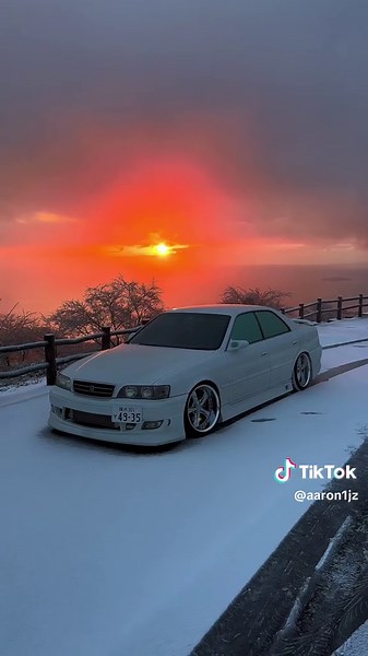 Toyota Chaser JZX100 Snow Drift Fun in Japan