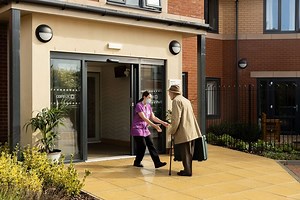 Moving into a care home checklist | Help and advice | Care UK