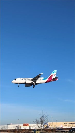Euro wings Airbus A320neo final Approach to Heathrow #shorts #planespotting #aviation
