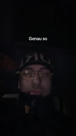 Ein BMW M8 G-Power ist eine extrem leistungsgesteigerte Version des BMW M8, die vom deutschen Fahrzeugveredler G-Power entwickelt wurde. Der Tuner verwandelt das serienmäßige M8-Modell (Coupe, Cabrio oder Gran Coupe) in einen Hochleistungssportwagen mit bis zu 900 PS. Hier sind die wichtigsten Merkmale der G-Power-Modelle: Leistungsstufen: G-Power bietet verschiedene Pakete an. Die bekanntesten sind: G8M Hurricane RS: Steigerung auf ca. 840 PS und 1.050 Nm Drehmoment. G8M Hurricane RR: Das Topmo