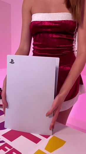 Hottest PS5 #unboxing video ever! 📦🔥 Stay tuned for more unboxing videos on our YouTube channel! 😏UnboxFest.