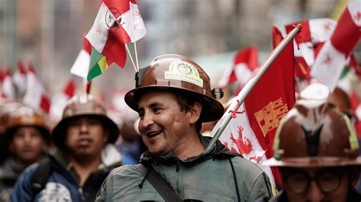 Workers organized by a key union rally in Bolivia against scrapping fuel subsidies