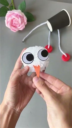 DIY Simple Puppet Toy Make a fun handmade puppet — perfect to play with kids! #diycraft