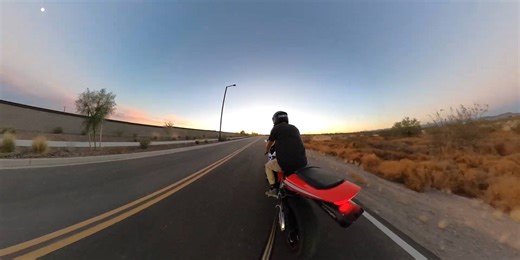 Cop impersonator tries to confiscate my motorcycle keys