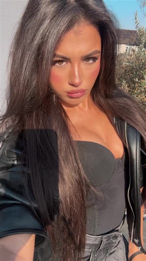 Lucia (@luciamorgan.x)’s videos with original sound - 𝙎𝙆𝙔