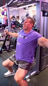 Name a better chest pump. #fblifestyle | Jay Cutler