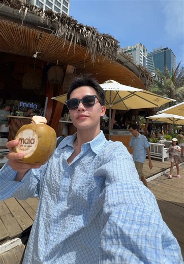 top phụ kiện đi biển: trái dừa 🥥 #outfitideas #summeroutfit #summertime #beachvibes #viral