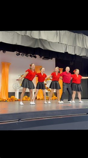 🎶💛 𝑻𝒂𝒌𝒆 𝒎𝒆 𝒉𝒐𝒎𝒆, 𝒄𝒐𝒖𝒏𝒕𝒓𝒚 𝒓𝒐𝒂𝒅𝒔… 💛🎶 Last night was one for the books! 🍂 The MPAC building was shoulder to shoulder with Pumpkin Fest goers singing their hearts out to Country Roads — and we mean singing it loud enough to raise the roof! 🤩 You could feel the pride, the joy, and that West Virginia magic in the air — it gave us goosebumps and made our hearts skip a beat. 💫 ✨ Were YOU there when the crowd turned into a full-blown choir?! Drop a 🎤 or 💛 if you were singin