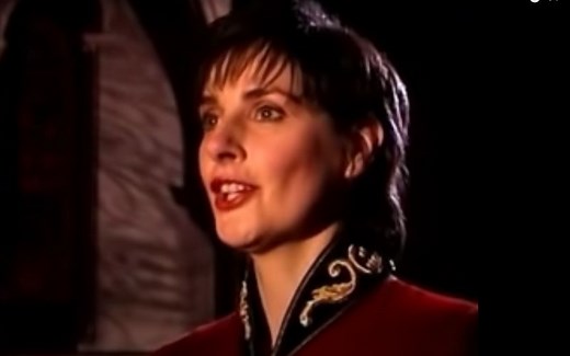 WATCH: Enya’s beautiful Irish rendition of the Christmas song “Silent Night”