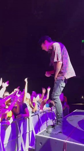 heard the internet was tired of me singing my own song, so we let you scream it with me. I Love You Cincinnatiiiii1!!