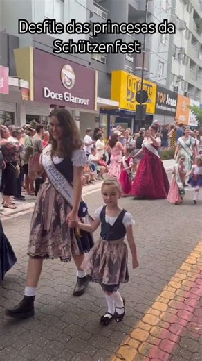 Desfile das prosa Schützenfest #baile #show