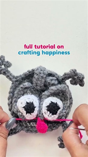Cat Crochet Pattern for a Funny Mug Rug 🐱
