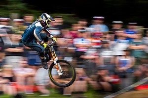 5.6K views · 165 reactions | 27.5” wheels, ultra-lightweight carbon chassis, dw-link suspension. | Pivot Cycles | Facebook