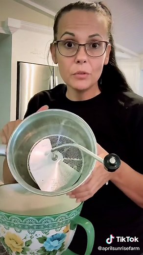 Homemade Mint Jelly Recipe: Garden to Table Delight!