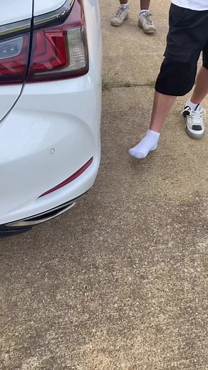 Lil James shows Whyte Folkz his new 🧊 🤣🤣🤣🤣 #comedyreels #OGTV #whytefolkz #liljamestv #fypシ #STM | Ogmg Goo