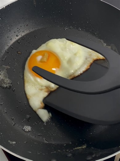 Eggcelent Flipping: Kitchen Gadget Tips