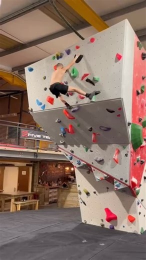 Mason .B on Instagram: "Banger of a bloc at @boulder_barn 🔥🔥 Cool send ..❄️❄️ #climbing #training #bouldering #boulder #keepingstrong"