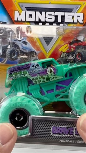 Unboxing Special Monster Jam Monster Truck "GRAVE DIGGER" asmr 1/64 scale #diecastmonster
