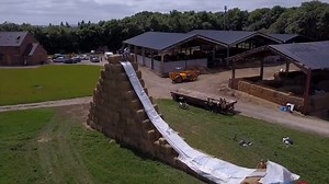 Who needs this on their farm with the upcoming heatwave?! 💦 📹 Damien Walters | FarmingUK