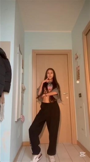 'SWIPE' - ITZY Dance Cover [Giulia🐺💜] #swipe #itzy ‪@ITZY‬
