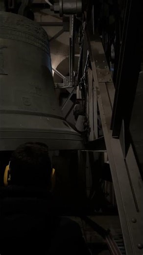 Bells tolling in Appenzell (CH-AI)