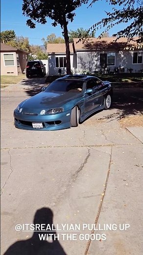 LOWERED LEXUS SC400 vs DRIVEWAY