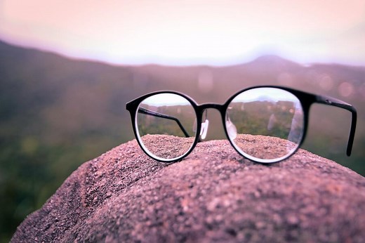 11 Spiritual Meanings of Broken Glasses: Dreams & Real Life