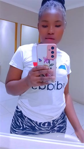 Celiah Hlabiso (@celiahhlabiso)’s videos with original sound - 👑KingLandy Lyrics👑