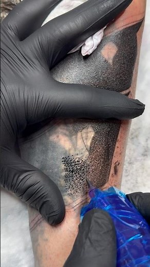 Covering old tattoo in whipshading technique #whipshading