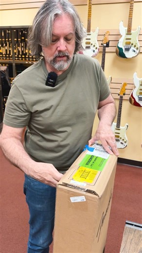 268K views · 4.8K reactions |  Fender Custom Shop Artist Series...