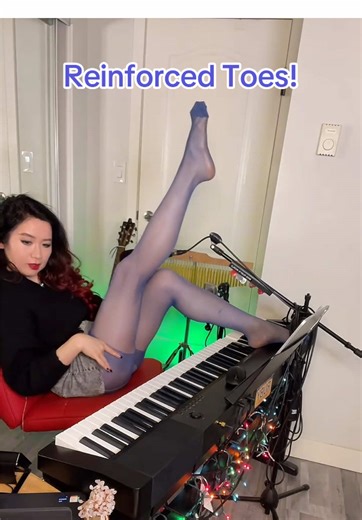 Ruby - Pantyhose Nylons Tights (@missrubysworld)’s videos with original sound - Ruby - Pantyhose Nylons Tights