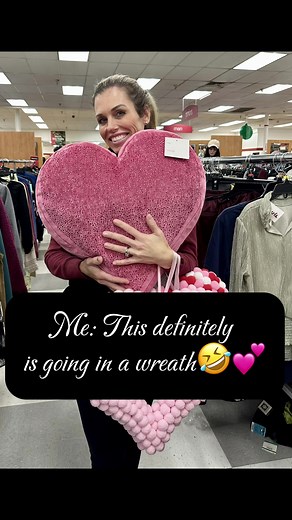 9.1K views · 161 reactions | I knew I had to have it as soon as I saw it! 藍 This is todays tutorial in the Kandi Krew design school. Wanna learn? Just comment #krew for a direct message with all the details勺 #wreath#valentines#valentinesdecor#gobigorgohome#holidaydecor | Kandi's Kreations | Facebook