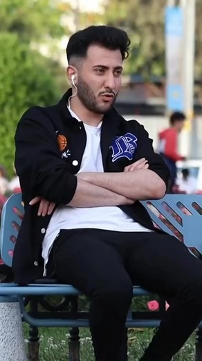 1.4M views · 15K reactions | Kız Her Şeyi Üzerine Alındı - Bluetooth Kulaklık Şakası 藍 #komik #komikvideolar #komedi #eglence #mizah #keşfet #keşfetteyiz | Doğukan Şamiloğlu X | Facebook