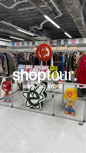 WWDJAPAN on Instagram: "【#WWDショップツアー vol.3】 クリエイティブクルー「コメット（ @comet_001_ ）」と、「パットマーケット（ @pat_market_tokyo ）」のオーナーであるJINがタッグを組み、東京・原宿で運営する「シーシーストア( @ccstore_tokyo )」。同店は、オーナーJINが「パットマーケット」内でも展開している「コリーダ（ @corrida_tokyo ）」と、「コメット」2つのブランドからなる共同店舗です。 古着を取り扱う「コリーダ」では、1990年〜2010年代までの世界のストリートシーンで流行したアイテムを中心にセレクト。ストリートブランドからデザイナーズブランドまで幅広いラインアップを取り揃えます。 一方「コメット」では、YAMEPI©︎が手掛けるキャラクター“BOYS”のアイテムをはじめ、ファッション誌「コメットマガジン」などを展開します。11月に初のレディース誌「コメットギャルズ(COMET GALS)」を創刊。東京で活躍する若手クリエイターを特集するなど、ファッションに関心のある若者を中心に