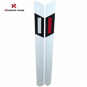 [Hot Item] Flexible PVC Reflective Delineator Road Side Guide Post