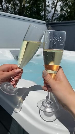 Hotel Man | 🤩 Flash Sale Alert! 🤩 Escape to our cozy cabin with a private hot tub and save big! 🌲🛁 We’ve just dropped our rates for all stays booked... | Instagram