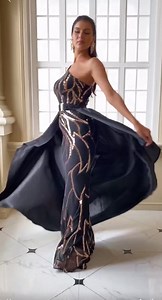 1.2K views · 26 reactions | Nouveauté sur le site https://auroyaumeducaftan.com/products/robe-shyne?utm_medium=product-links&utm_content=ios&utm_source=copyToPasteboard | Au Royaume Du Caftan | Facebook