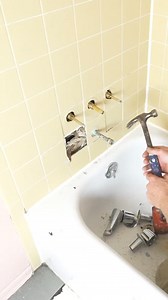 Huh, yeah don’t use drywall in a shower 😆 unless you add a waterproof membrane over it 👍 #tile #show #plumbing #plumber #plumberlife #plumbinglife #plumbersoftiktok #wellwater #bleach #hydronyc #response #kitchen #compression #plumbingtok #plumbingchronicles #plumbproud #waterpressure #pressurereducingvalve #homehacks #waterhacks #plumbingrepair #reels #reelsvideo #reelsviral #serviceplumber | Bathroom Remodeling Teacher