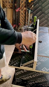 16K views · 125 reactions | Guide rail clamps for my new router table藍 #Woodwork #woodworking #carpenter #woodworker #diy #woodcraft | Iza Askana | Facebook