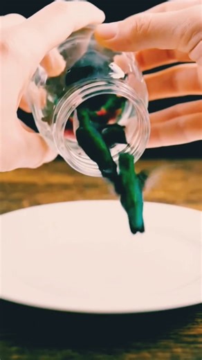 1.6K views · 130 reactions | Hummingbird + Peacock ASMR 連 Very nice  | I Love Hummingbird | Facebook