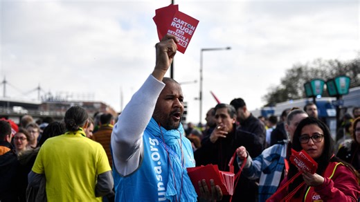 Coupe de France: cartons rouges confisqués à l'entrée, que dit le règlement du Stade de France?